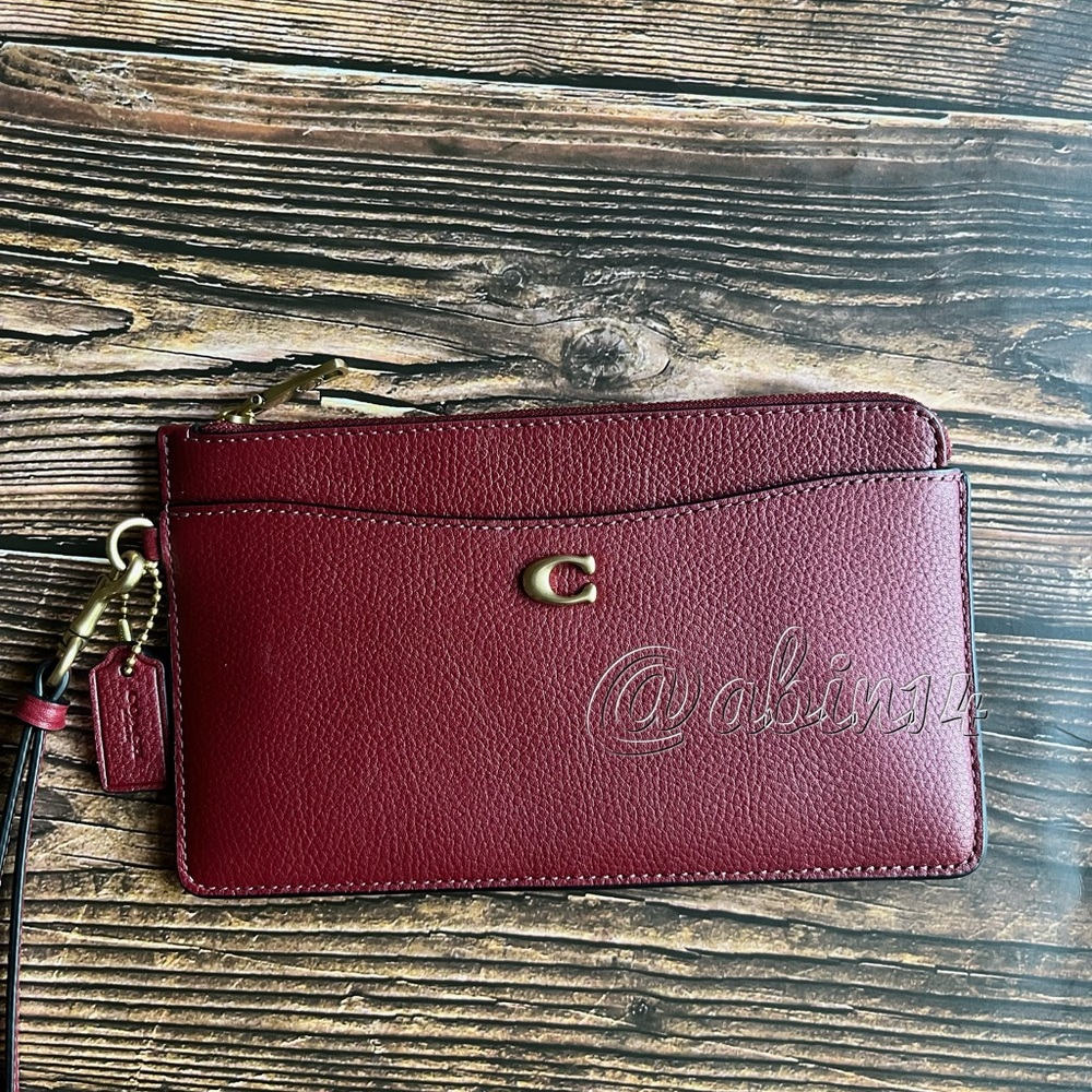 NWT Coach Pebble Leather Large Card Case Wristlet